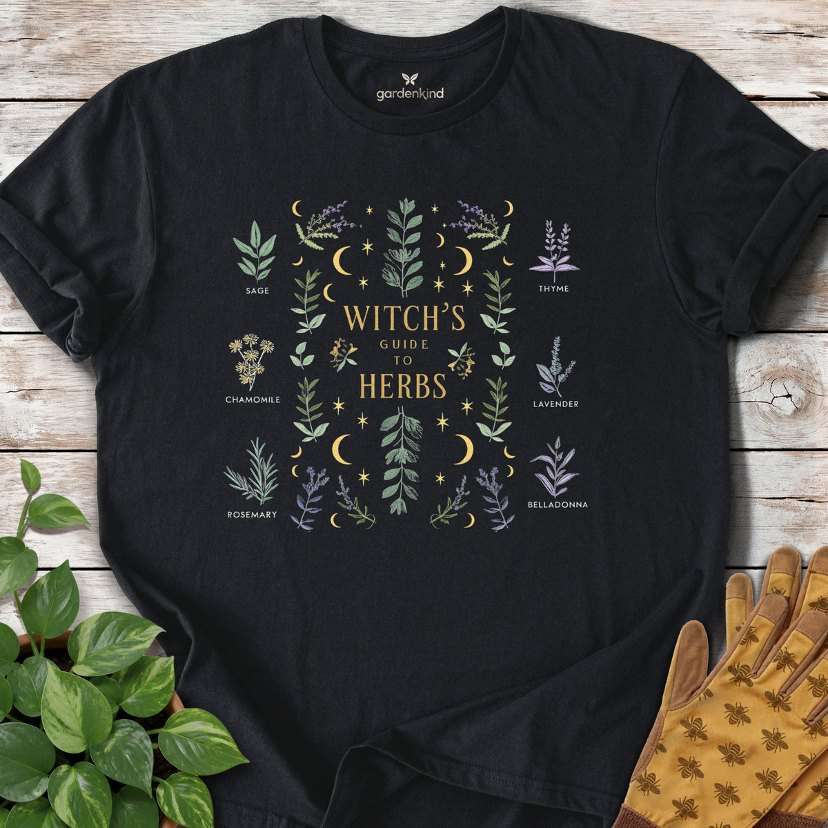 Witch's Guide to Herbs Tee, Black