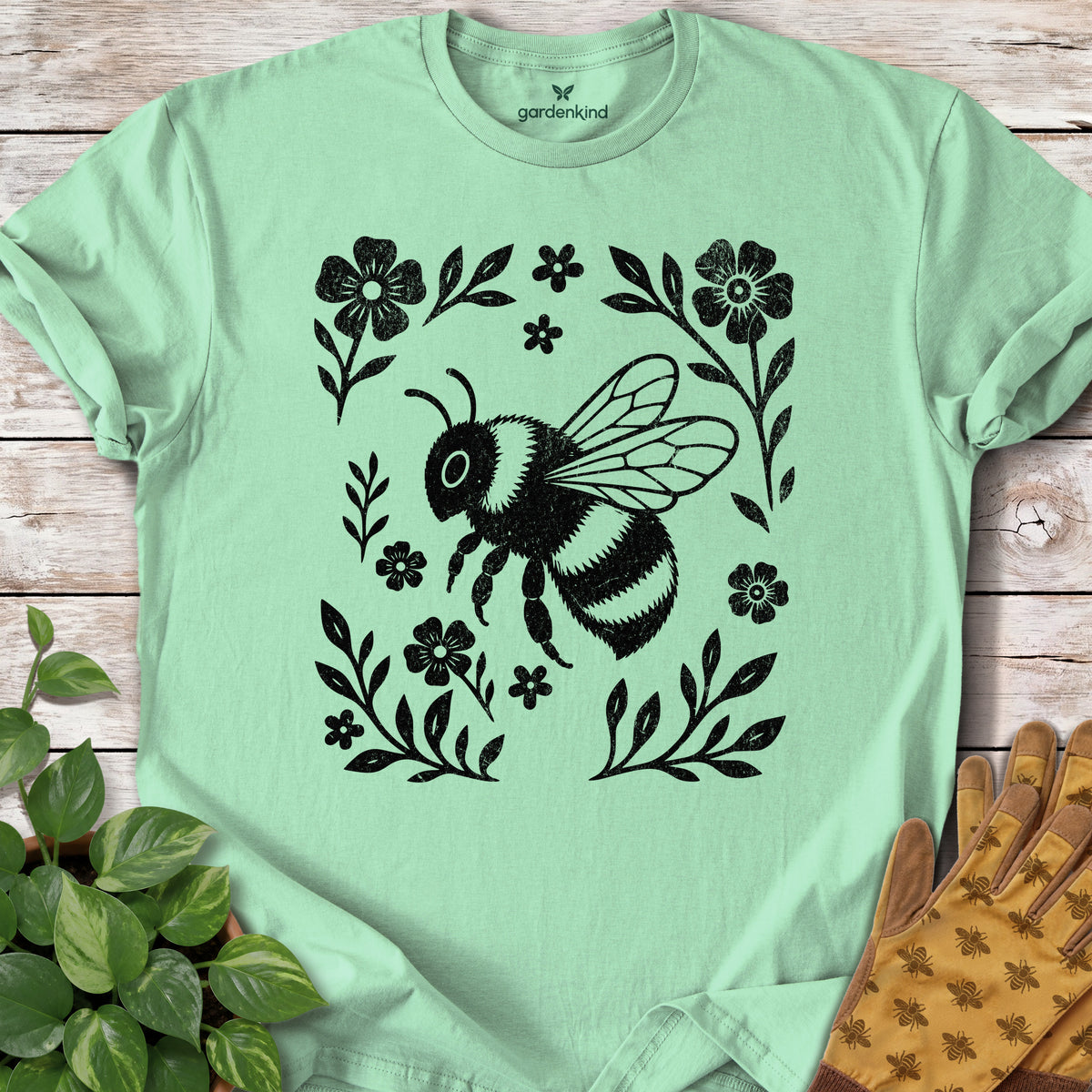 Bumblebee Tee, Mint Green