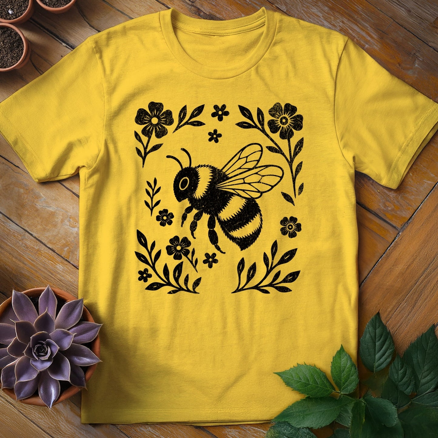 Bumblebee Tee T-Shirt Daisy / S