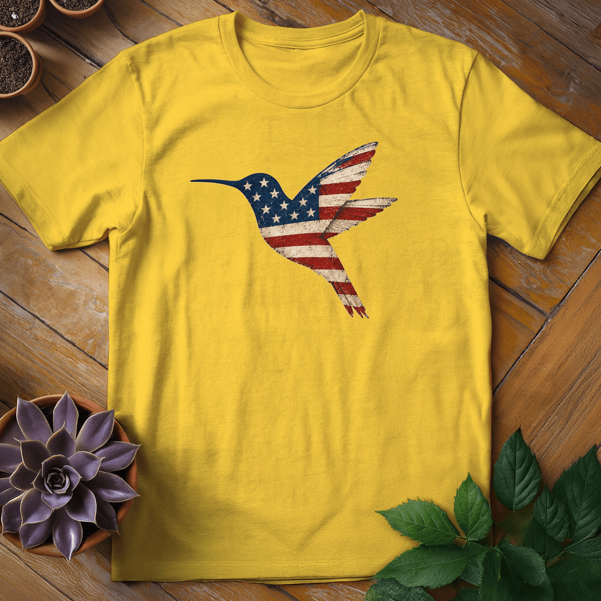 Patriotic Hummingbird Tee T-Shirt Daisy / S