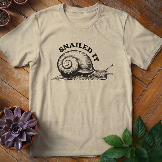 Snailed It Tee T-Shirt Sand / S