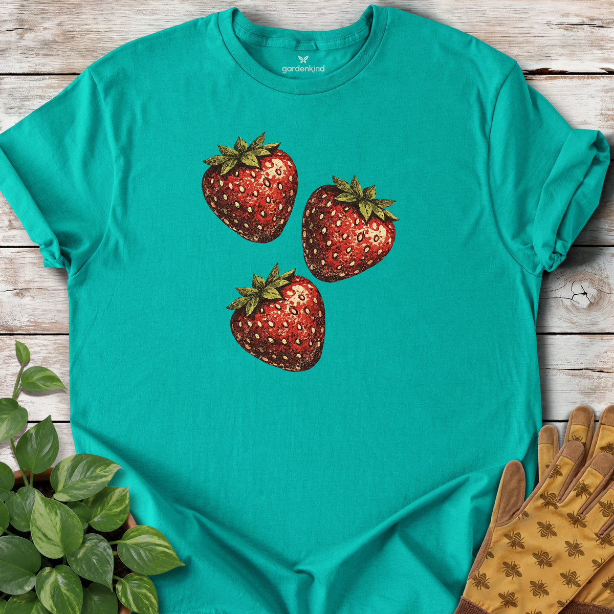 Three Strawberries Tee, Jade Dome