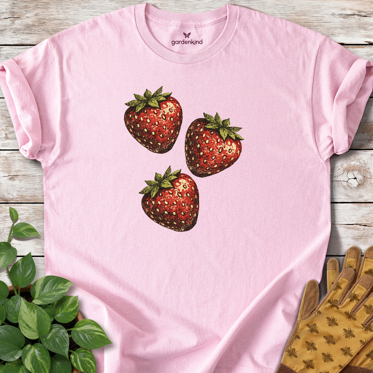 Three Strawberries Tee, Light Pink