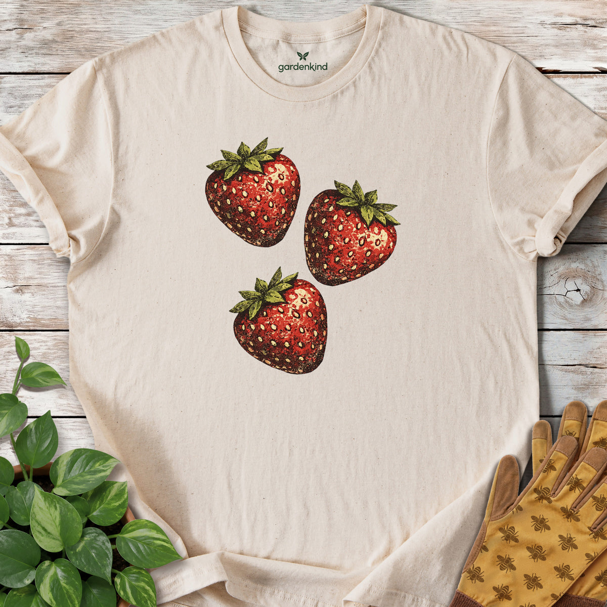 Three Strawberries Tee, Natural