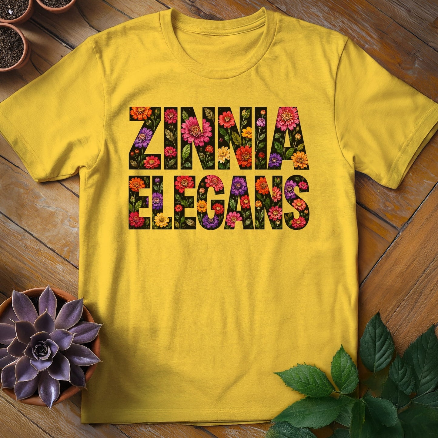 Zinnia Elegans Text Tee T-Shirt Daisy / S